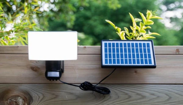 Mini panel solar con cable: guía completa de módulos solares precableados